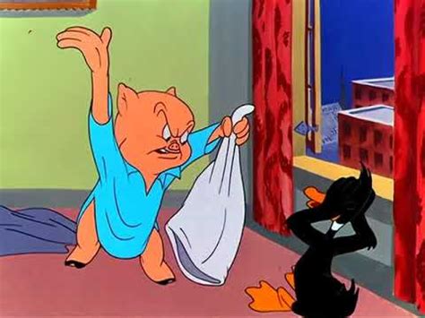 Daffy duck and the dinosaur is a 1939 merrie melodies animated cartoon short directed by chuck jones and produced by leon schlesinger productions for warner bros. Looney Tunes: Comparación de doblajes #5 - Daffy Duck ...