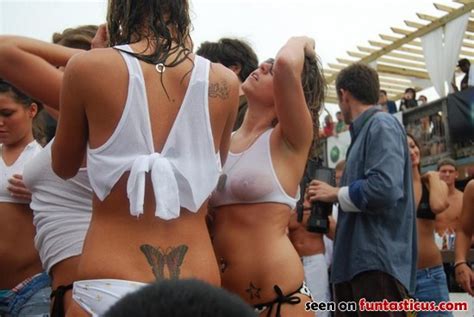 Comfortable and lightweight, this v neck t shirt is an essential wardrobe staple. Hot Bikini Babes: Wet T-Shirt Contest