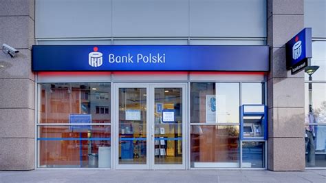 Jest członkiem grupy deutsche bank, jednej z największych instytucji finansowych na świecie. Wyróżnienie dla nowego logotypu PKO BP