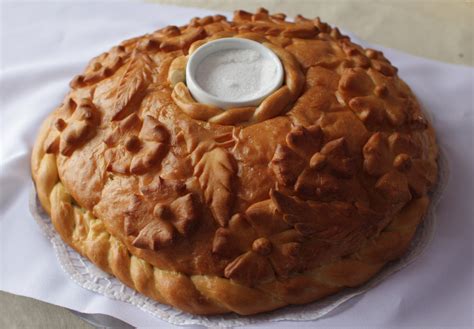 Bread and salt housewarming tradition. File:Russian bread and salt.jpg - Wikimedia Commons