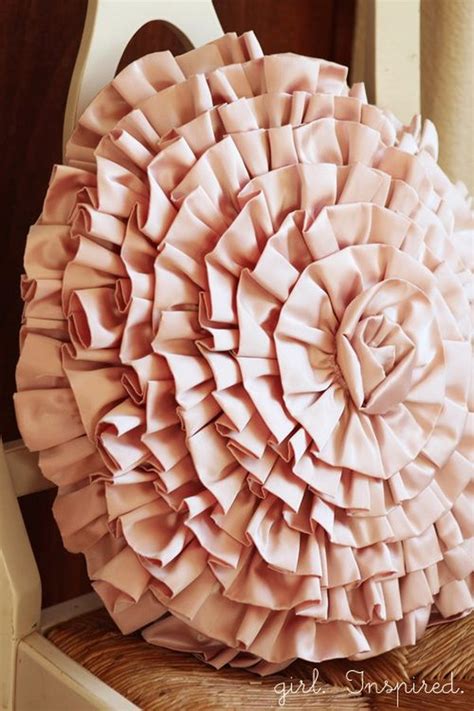 Here are some pictures of the flowers made in the tutorial. 37 Best DIY Shabby Chic Decoration Ideas and Designs for 2020