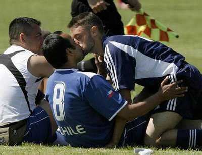 Rebel is no stranger to putting in the hard yards at the gym, after declaring 2020 her 'year of health' and dedicating herself to achieving her goal weight of 75kg. Football Players Kissing on the Pitch: Soccer Players ...