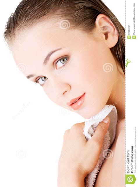 Illicoporno sélectionne pour vous les plus jolies et les plus bandantes pour votre plaisir. Young Beautiful Nude Woman With Towel Stock Photo - Image of healthy, care: 33065492