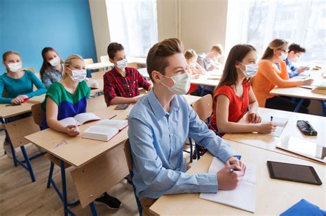 Geistliche und karitative korporationen, zünfte oder zusammenschlüsse von auswärtigen landsmannschaften in venedig. Scuole superiori, ok all'ingresso dopo le ore 9 solo in ...