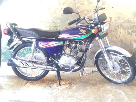 45k for honda cliq and goes up to rs. CG 125 all model stickers (pattay) - Honda Bikes ...