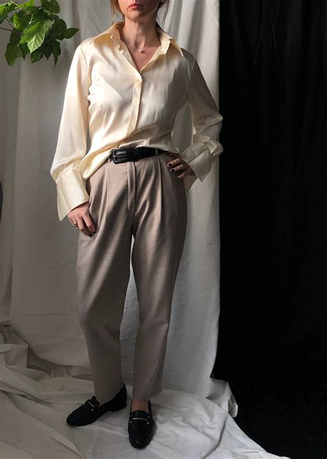 Collection by peter levitt • last updated 4 hours ago. Women White Silk Blouse Size M | Etsy | White silk blouse, Silk blouse, Satin blouses