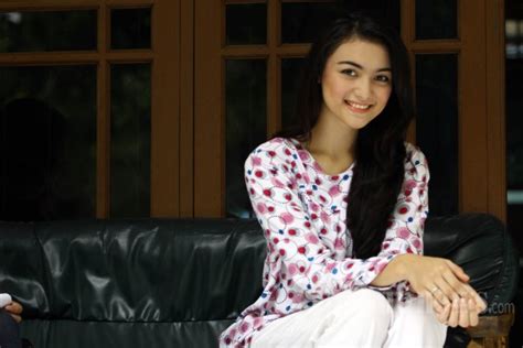 Mantan kekasih ali syakieb resmi dipersunting rezky aditya? Foto Artis Citra Kirana Lagi Narsis di Lokasi Syuting 2013 ...