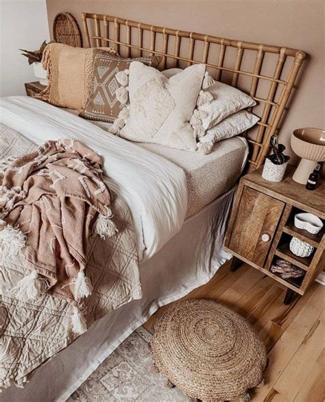 See more ideas about bedroom design, bedroom decor, earth tone bedroom. Stunning Earthy Tone Bedroom Ideas Ideas & Inspo in 2020 ...