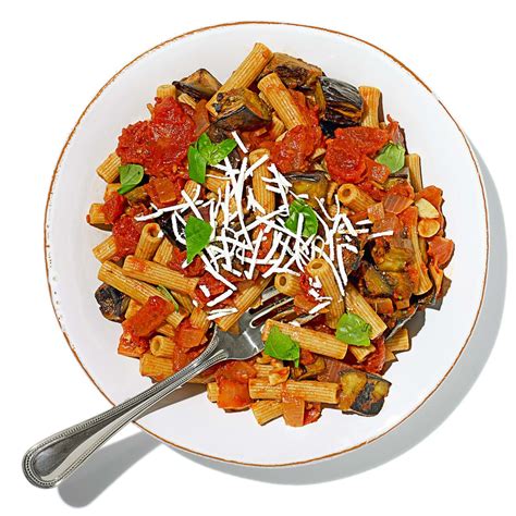 You're supposed to have a giorno di. Pasta alla Norma | Recipe | Italian christmas recipes, Christmas food dinner, Pasta alla norma