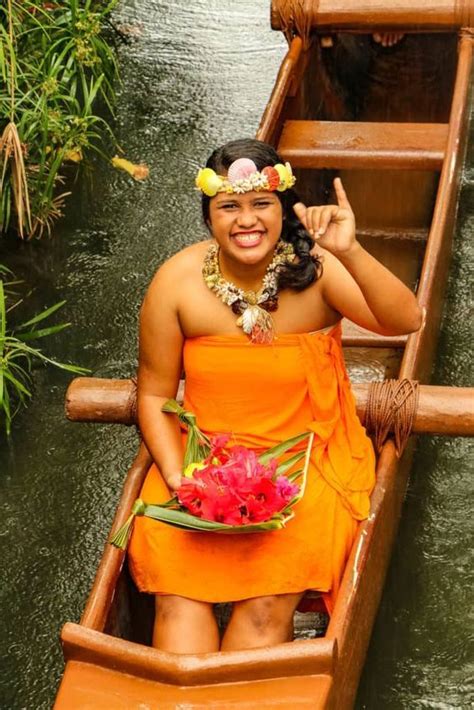 Within the atrium, the balconies on either side spread out like. Oahu, Hawaii is a Fountain of Youth | Polynesian cultural ...