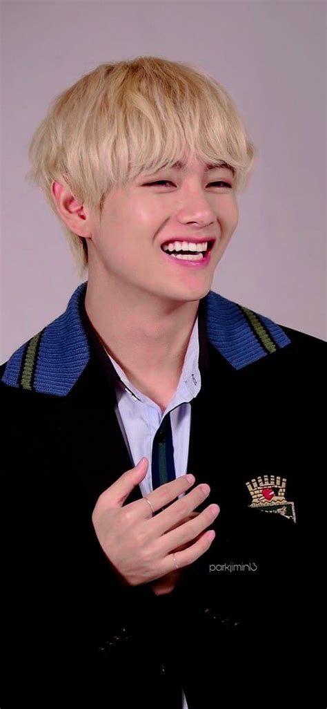 Find and save images from the taehyung icons/pics collection by rhi (haiocline) on we heart it, your everyday app to get lost in what you love. Pin de 밀레 인 en BTS || V || TAEHYUNG en 2020 | Foto bts ...
