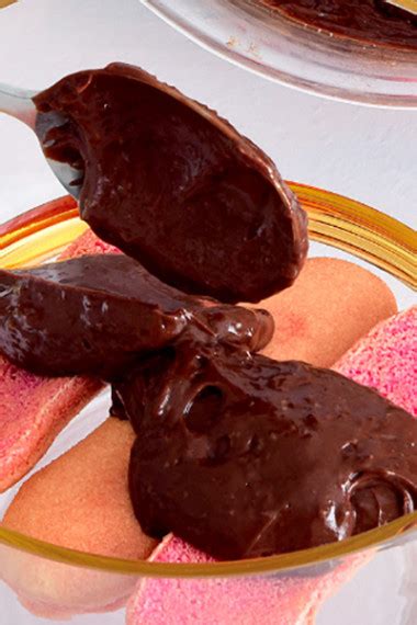 Zuppa inglese con savoiardi dai migliori blog di ricette di cucina italiani. Ricetta Zuppa inglese - Le ricette de La Cucina Italiana