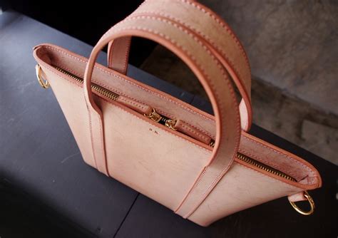 Leather tote bag with pouch. Leather Tote (S) Pattern - Leather Bag Pattern