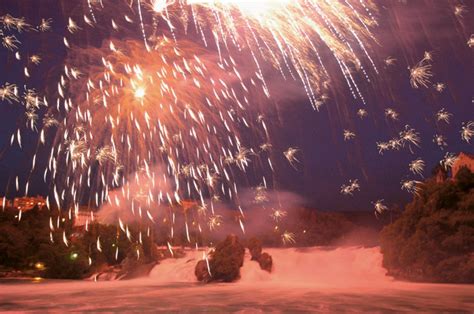 Wir wünschen euch weiterhin noch viel gfreuts und bis zum nächsten jahr. Schaffhausen: 1. August 2009 kein Feuerwerk am Rheinfall ...