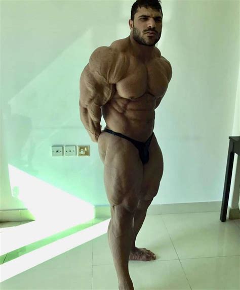 Cette politique de confidentialité s'applique aux informations que nous collectons à votre sujet sur filmube.com (le «site web») et les applications filmube et comment nous utilisons ces informations. Worldwide Bodybuilders: Egyptian Apis bull Hassan Mustafa