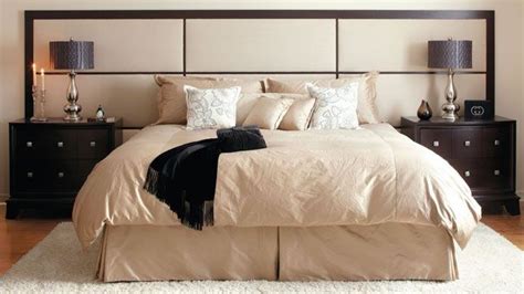 If your bedroom feels bland and you think it could use some major upgrading, you may want to give it a makeover! Do-It-Yourself Headboard ! | Master Bedroom | Pinterest ...