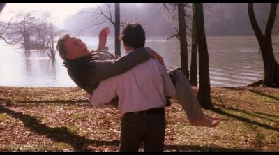 Will (billy crudup) tells ed (albert finney) the story of his dying moments, where everyone h. 'Big Fish' - Escena final - Videos y trailers en eCartelera