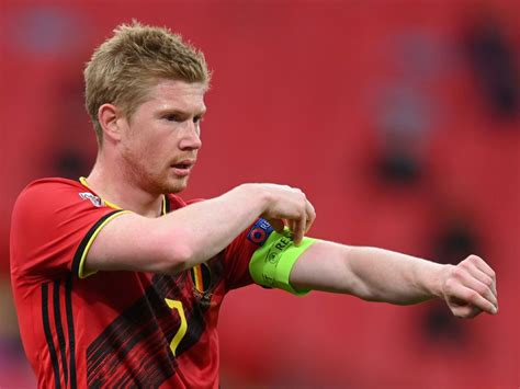 Die neuen belgien trikots kann man hier kaufen. Belgien-Star De Bruyne von Nationalmannschaft abgereist ...