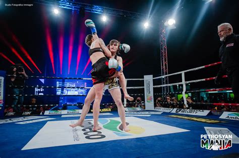 Please note on the venum custom site you can only order venum custom gloves. PetrosyanMania Gold Edition: Martine Michieletto VS ...