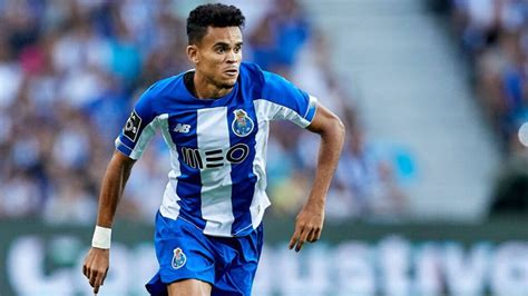 Luis fernando díaz marulanda (born 13 january 1997) is a colombian professional footballer who plays as a winger for portuguese club porto. FIFA 20: Annunciata la carta TOTSSF di Luis Díaz ...