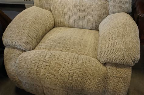 Check spelling or type a new query. BEIGE FABRIC RECLINER CHAIR - Big Valley Auction