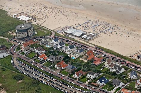 Die skyline von zandvoort aan zee birgt nicht viel schönes, aber der strand ist auch hier sagenhaft. NS wil meer treinen naar Zandvoort aan Zee - Wel.nl