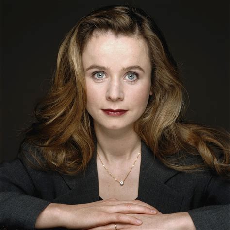 Emily watson in breaking the waves. DRAGON: Life and style / Emily Watson / Everything is in there