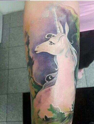 Plus its really fun to create t • millions of unique designs by independent artists. #THELASTUNICORN #tattoo (mit Bildern) | Einhorn tattoo ...