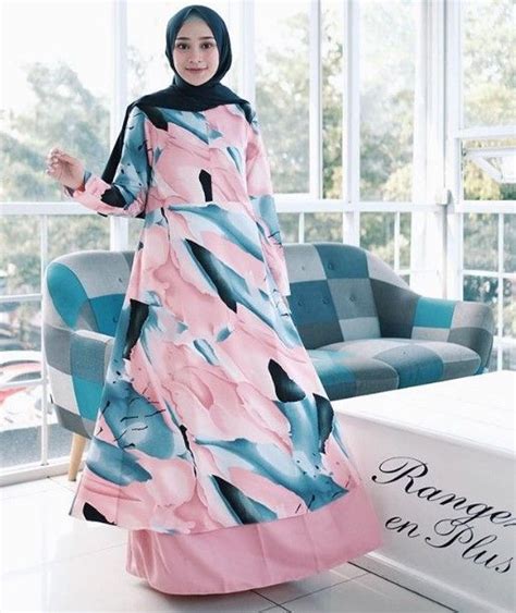Desain baju polos kombinasi batik second. 50+ Inspirasi Model Gamis Katun Jepang Motif Bunga Terbaru ...