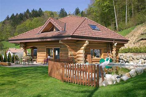 Für mich ist ein erfahrungsaustausch sehr wichtig. Blockhäuser Blockhausbau Log Homes - Alaska Blockhaus GmbH ...