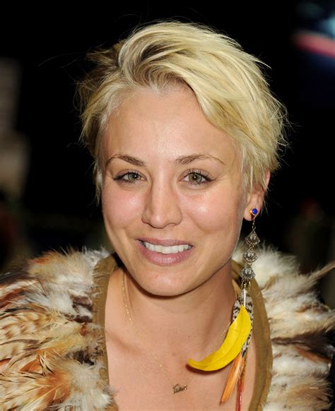 Kaley Cuoco - Riding Her Horse at 2014 Longines Los Angeles Masters ...