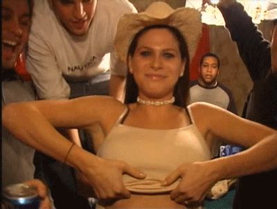 00:42 super cute milf blows and swallows outdoors. 4Cache Image Viewer