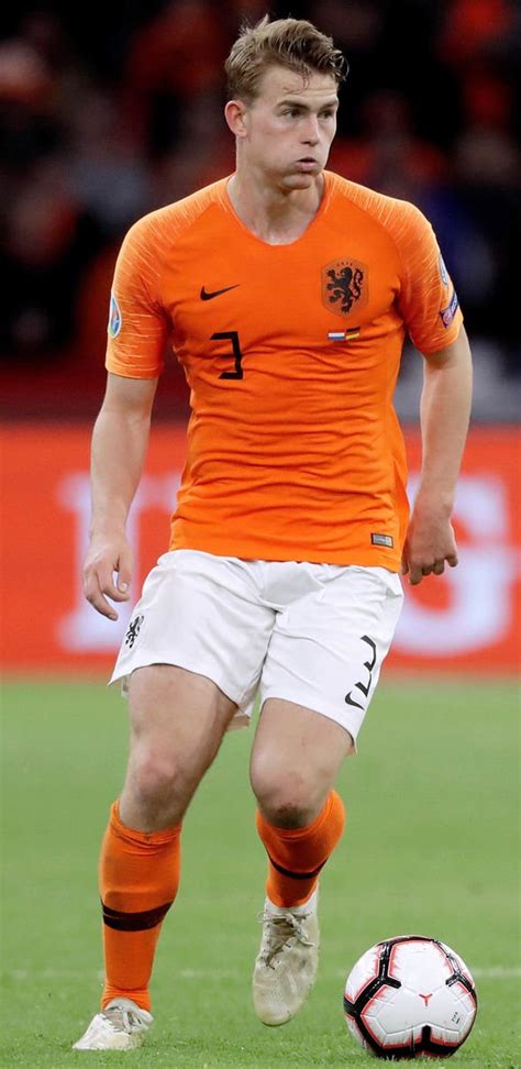 Matthijs de ligt prefirió a juventus en lugar de barcelona en julio del año pasado pensando en que mino raiola, representante de matthijs de ligt, explicó los detalles de su frustrada llegada al fc. Liverpool signing Matthijs de Ligt may happen - it would rock Man Utd and show power shift ...