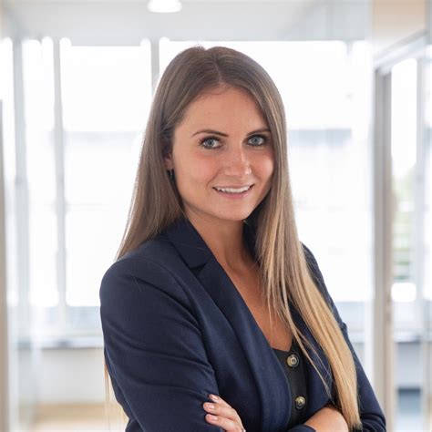 Denn gegenüber „das neue blatt. Claudia Bauer - Teamleiterin Kreditberatung - CHECK24 ...