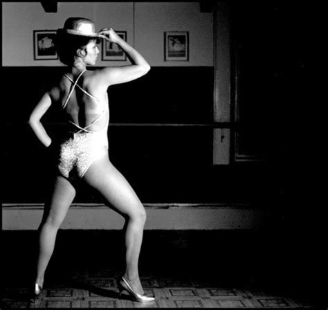 Originally popularized after world war i, modern jazz is evolving to include a number. Jazz Dance Technique: An Introduction to Luigi Jazz ...