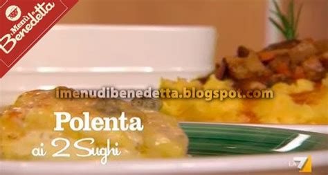 Talmente buona che spesso si prepara la polenta appositamente per friggerla. Polenta ai Due Sughi | la ricetta di Benedetta Parodi