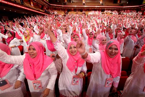 Let us help you to boost your brand awareness, pushing your app to the forefront and drive your sales to the sky! History of Puteri UMNO | UMNO