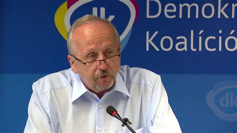 Niedermüller péter a hazai politikában addig szinte ismeretlenül vált a dk európai parlamenti képviselőjévé 2014 és 2019 között. Niedermüller mégis kiveti a sarcot az erzsébetvárosiakra ...