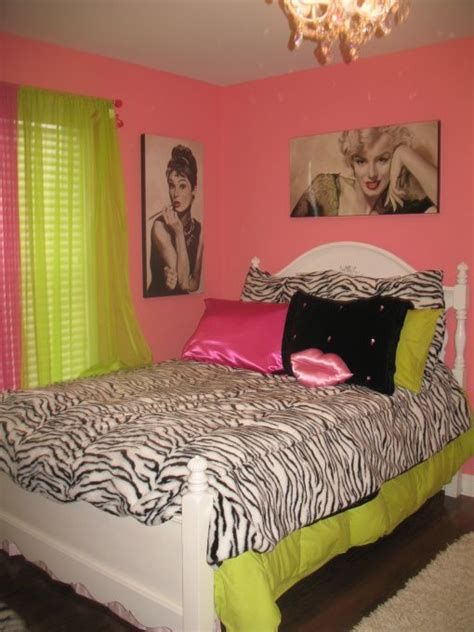 Check spelling or type a new query. I love 60s glam divas | Marilyn monroe room, Marilyn ...