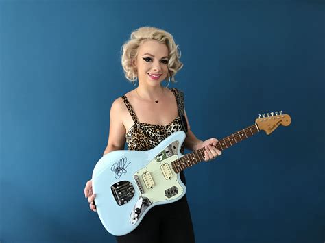 Samantha fish — road runner 03:25 samantha fish — somebody's always trying 06:03 samantha fish — wild heart 03:37 Pin on Samantha Fish: String Scorcher