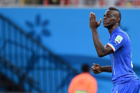 Abiti da sposo e sposa per la collezione 2014. BRASILE 2014: BALOTELLI PRESTO SPOSO, ACCOLTO CON ABBRACCI ...