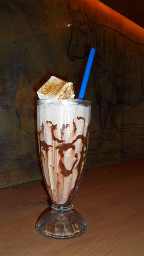 The choices were downright decadent including hot homemade ice cream squeezed between two mocha macaroons. S'mores milkshake @ Holsteins, Las Vegas (With images) | Milkshake, Smores, Desserts