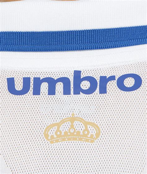 Torwart fußball trikot cruzeiro 2012 home version olympikus unterzeichnet mit fabio 1 anpassung im ursprünglichen zeichen der uniform eines der berühmtesten brasilianischen teams grau mit. Cruzeiro 2017-18 Trikots geteast - Nur Fussball