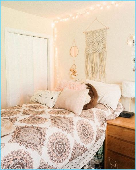 Maybe you would like to learn more about one of these? 40+ boho dorm rooms - decorating for boho style (19 ...