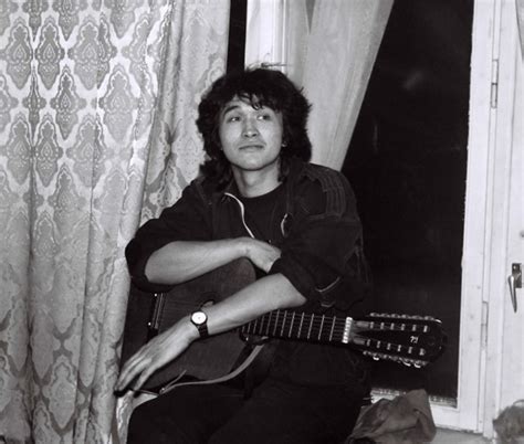 Oct 13, 2020 · viktor tsoi. Виктор Цой и его музы: кому Легенда русского рока ...