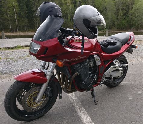 First seen in the japanese domestic market with the funky little gsf250 and 400, it really took off with the 1995 worldwide launch of the gsf600. Suzuki GSF 1200 S Bandit 1 200 cm³ 1996 - Kangasala ...