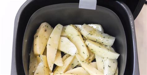 Aside from removing the plastic and throwing out the cardboard (which we would hope is obvious), it is possible to cook dogtown pizza so that it tastes even more delicious than it already does. Best! How To Cook a Frozen Hamburger in an Air Fryer ...
