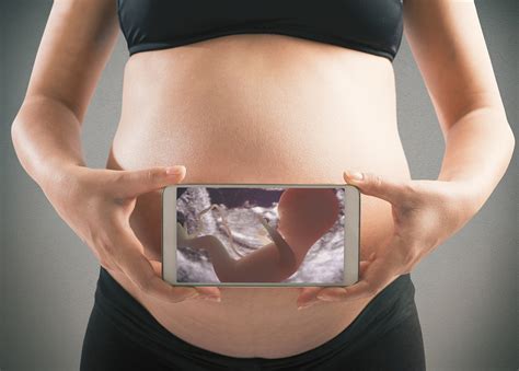 Ich bin erst in der 11. Was kann und macht mein Baby schon im Bauch? | Babyartikel ...