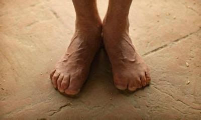 Reinhold andreas messner is an italian mountaineer, explorer, and author. Reinhold Messner's feets. Ogni desiderio ha un costo ...