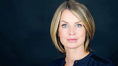 Kamilla senjo größe, alter, kind【 partner ehemann 】verheiratet, figur. Jessy Wellmer in der "Sportschau": Die Frauen-Offensive - Medien - Tagesspiegel